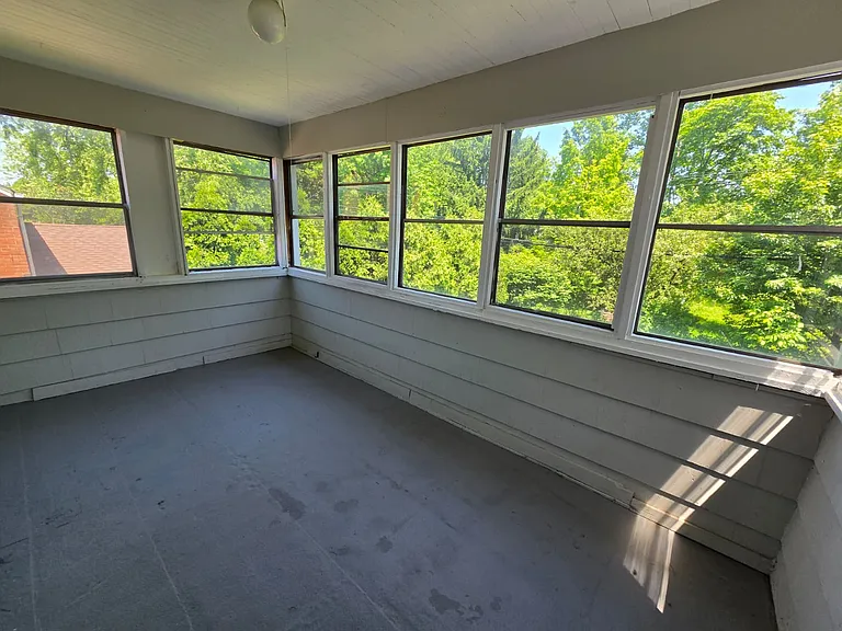 1405 Villa Dr — Photo 15
