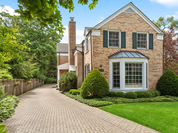 1249 Ridge Rd, Wilmette, IL 60091