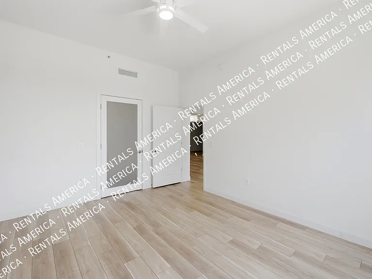 2302 N Central Ave #409 — Photo 25