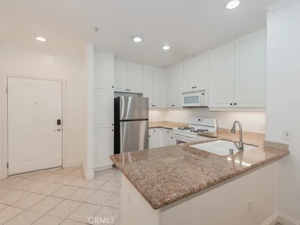 3242 Watermarke Pl, Irvine, CA 92612