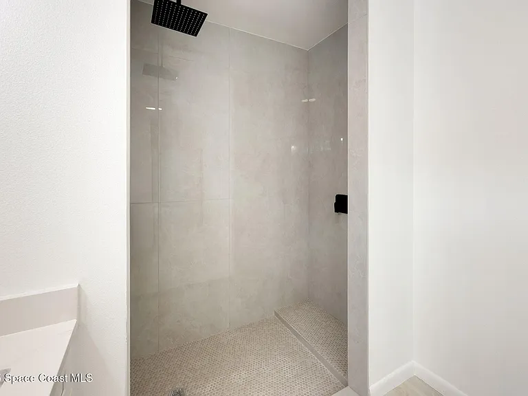 746 Harriet Ave — Photo 22