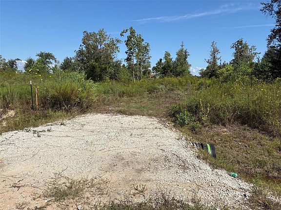 3rd image of 1266 Road 5606