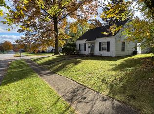 1536 Myrtle Ave, Cuyahoga Falls, OH 44221