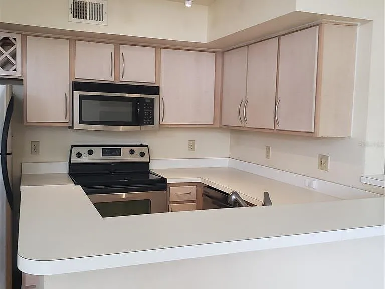 7280 Westpointe Blvd #831 — Photo 8