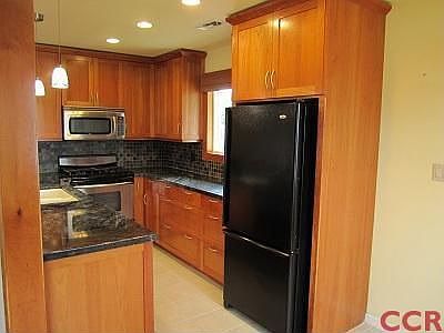 5th image of 333 Manzanita Dr