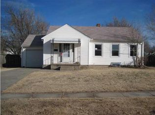 808 N Pinecrest St, Wichita, KS 67208