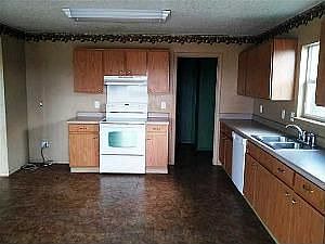 3rd image of 1372 Copper Path Dr