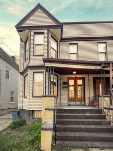 155 Bayview Ave, Jersey City, NJ, 07305
