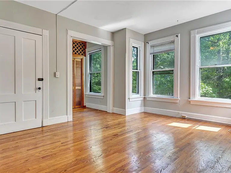 28 Edwards St #2 — Photo 10