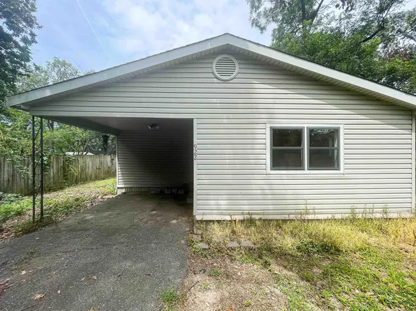 922 S Center St, Lonoke, AR 72086