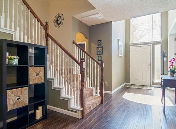 3rd image of 1537 Broadmoor Dr