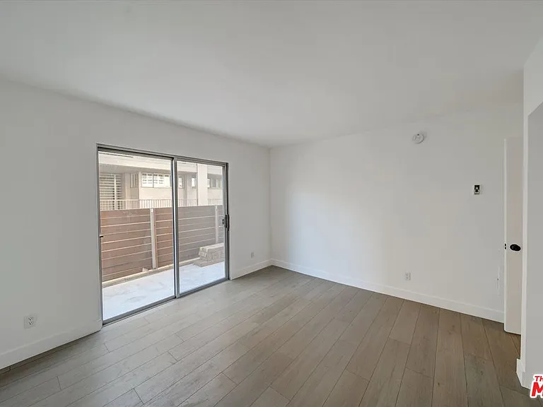 15 Spinnaker St #101 — Photo 24