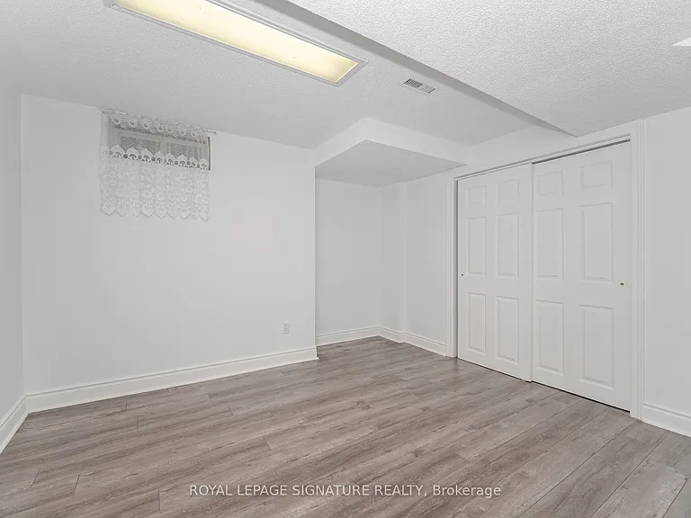 5217 Fallingbrook Dr — Photo 45