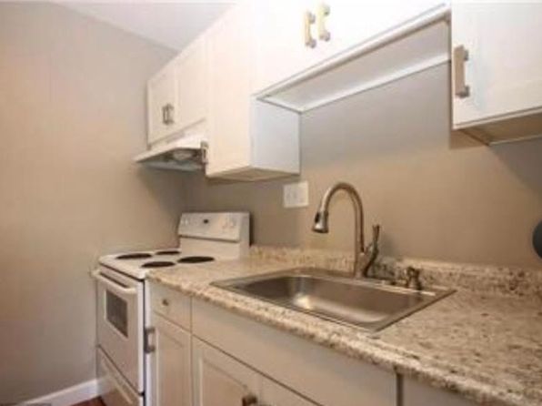 7493 Prince Charles Ct APT 10