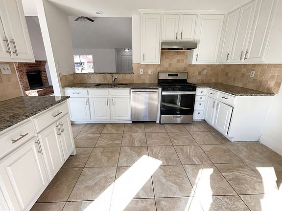 2nd image of 8300 Cloverglen Ln