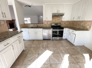 8320 Cloverglen Ln, Fort Worth, TX 76123