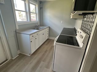 7076 7th St, Surf City, NC 28445