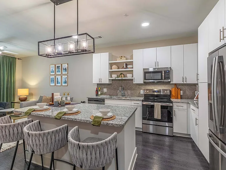 Capital Collective Luxury Apartments — Photo 23