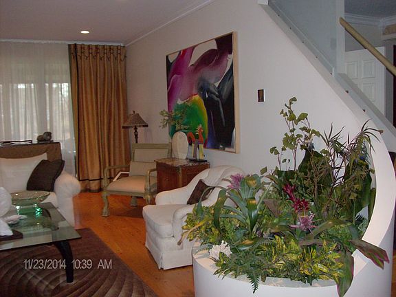 Main Living Rm and Staircase