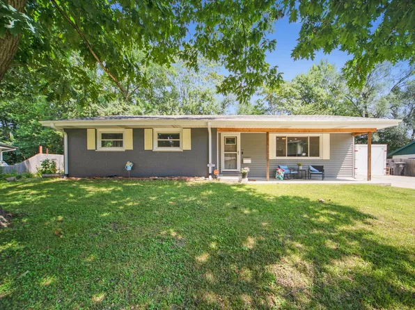 4905 SW 15th St, Des Moines, IA 50315