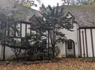 114 Park Dr, Springfield, MA 01106