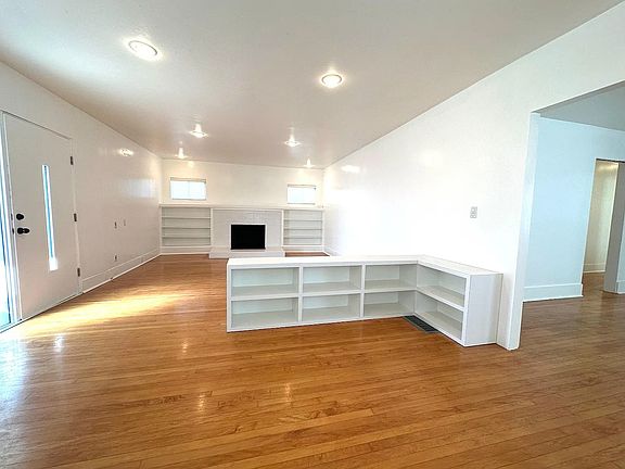 4th image of 3721 Granada Ave