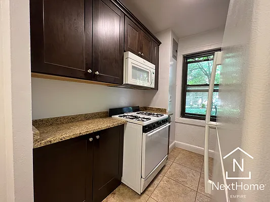 Rented by NextHome Empire | media 7