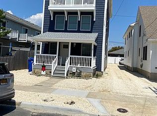 38 Plainfield Ave, Lavallette, NJ 08735