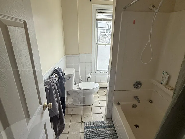 60 Walden St #1A — Photo 9