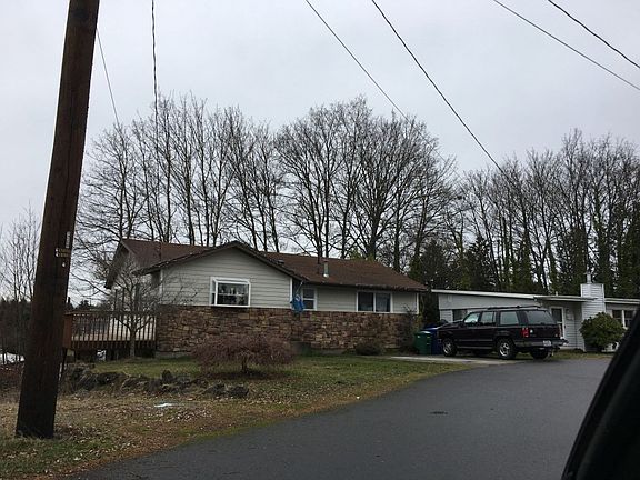 2nd image of 639 Glennwood Ct NE
