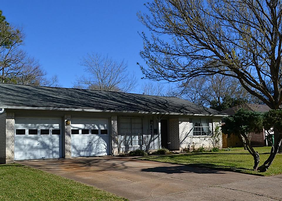 1st image of 8423 Garden Parks Dr