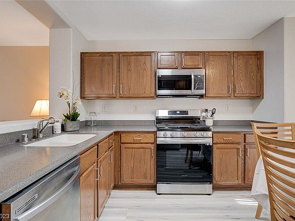 5th image of 7887 Steamboat Springs Ct