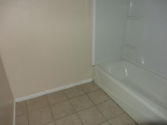 2nd image of 26396 San Jacinto St Unit B