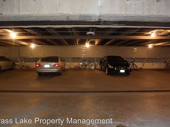 3rd image of 2915 W 50th St APT 601
