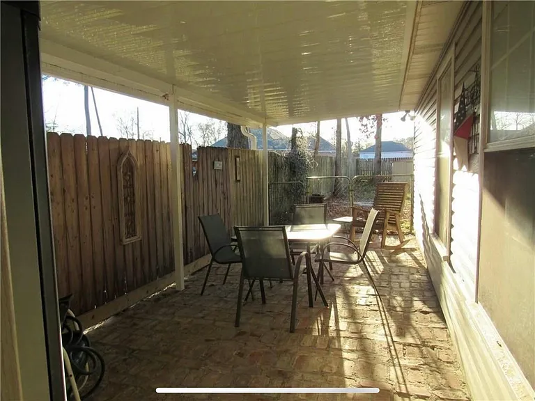 625 N 7th St — Photo 2