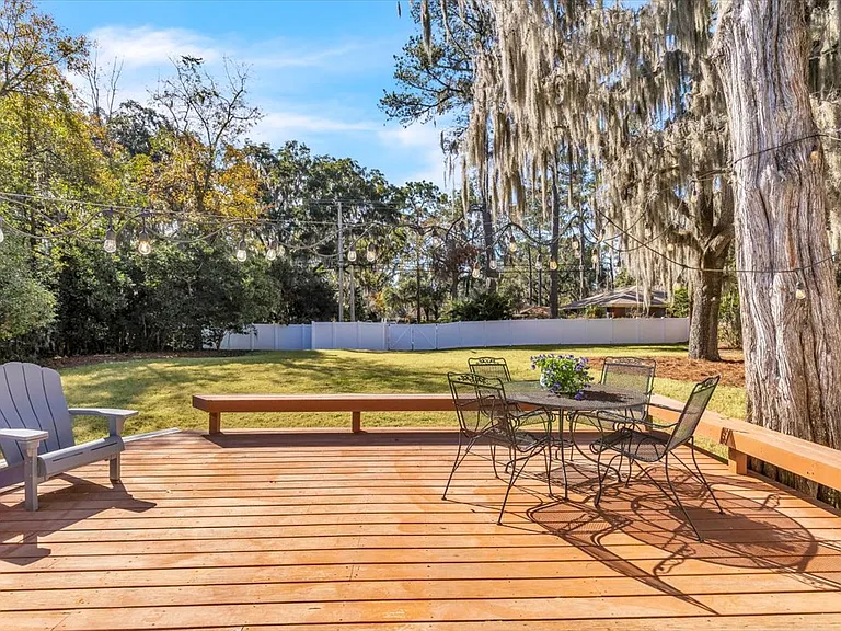 317 Kensington Dr — Photo 42