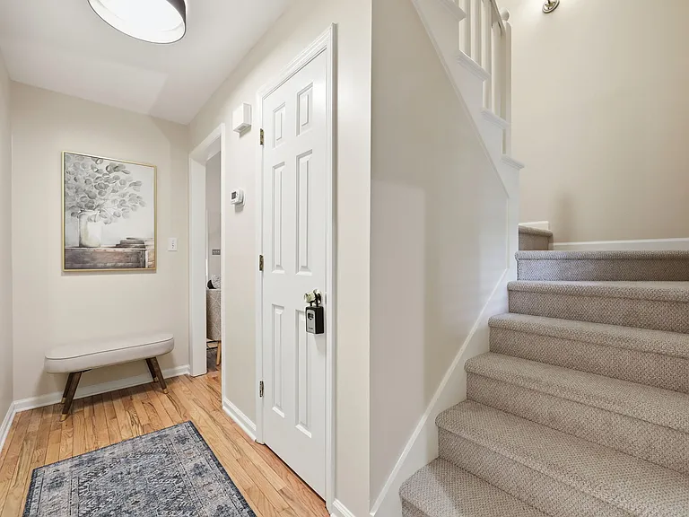1502 Hollywood St — Photo 22