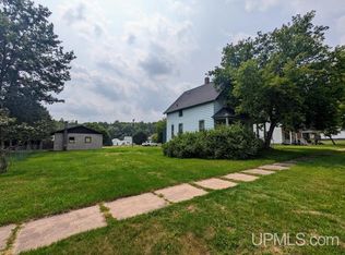 9 Marquette Ave, Crystal Falls, MI 49920