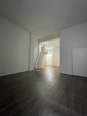 Rented by Kole Group | media 2