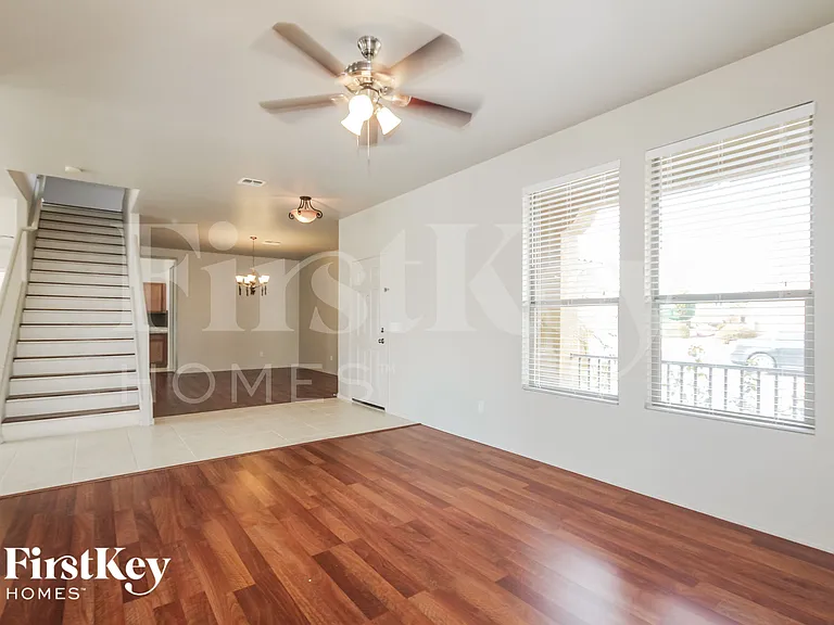 15029 W Larkspur Dr — Photo 2