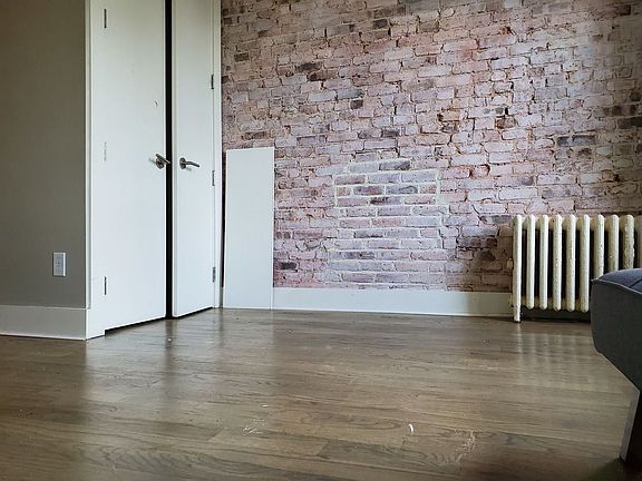 2nd image of 368 Chauncey St #2F