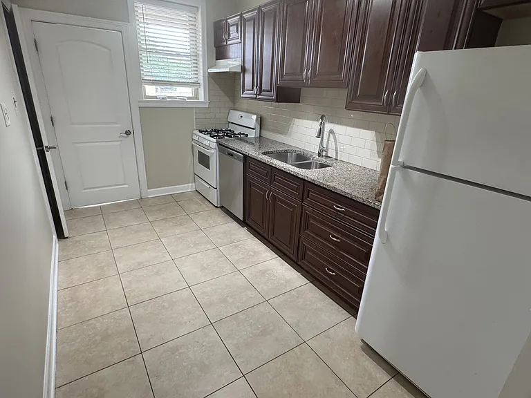 4950 N Christiana Ave #1 — Photo 7