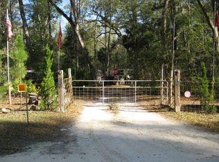 318 Ne 230th Avenue, Old Town, FL 32680