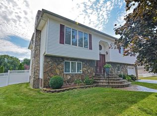124 Lafayette St, Swansea, MA 02726