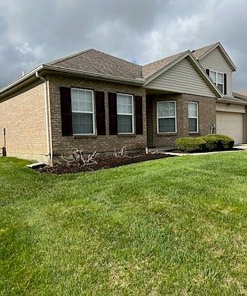 2nd image of 4034 Twin Lakes Cir