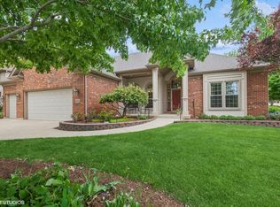 624 Birch St, Sugar Grove, IL 60554