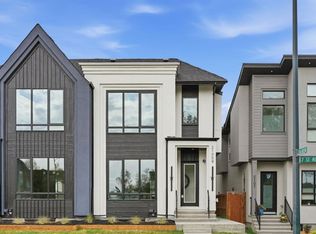2105B E 7th St NE, Calgary, AB T2E4C7
