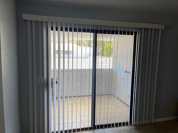 5th image of 5301 Waverly Dr #212