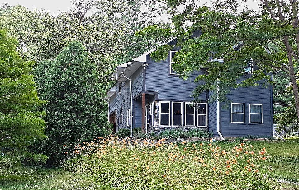 2nd image of 6750 E Pleasant Run Parkway North Dr