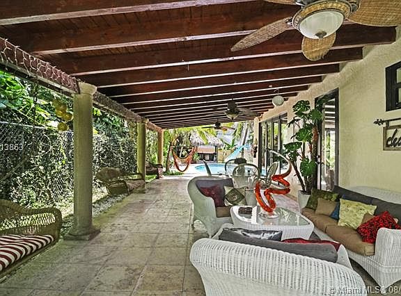 3rd image of 3775 Poinciana Ave